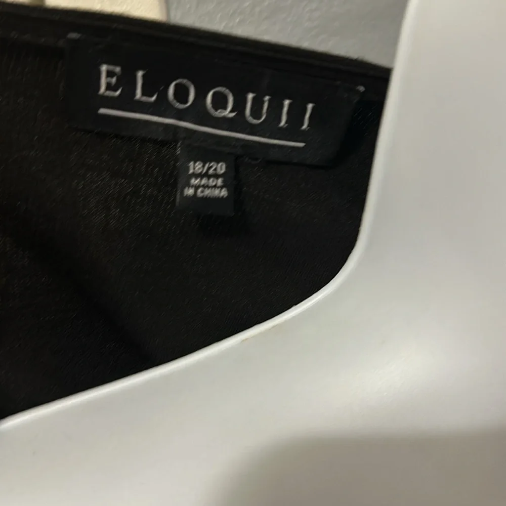 Eloquii Flutter Sleeve Peplum Ponte Knit Top Sz 18/20 Black - Picture 5 of 5
